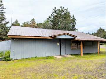 Hayward, WI: 9995 N Raven Road