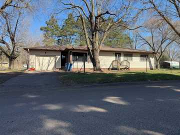 Ridgeland, WI: 310 Fuller Street