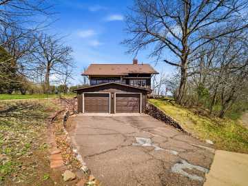 Chippewa Falls, WI: 220 Dwight Street