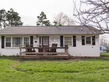 Strum, WI: 515 5th S Avenue