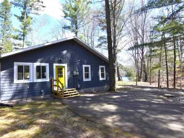 Holcombe, WI: 27167 250th Street