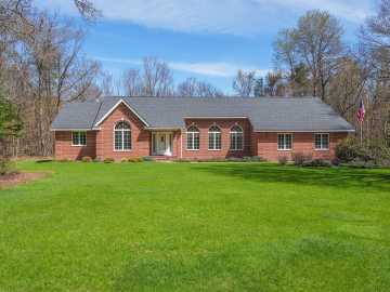 Eleva, WI: 3120 E Cedar Road