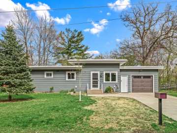 Menomonie, WI: 908 15th SE Street