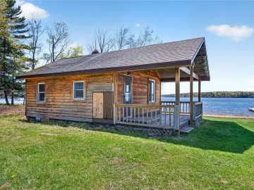 Cable, WI: 44145 Dodd Drive