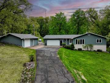 Elk Mound, WI: E8736 652nd Avenue