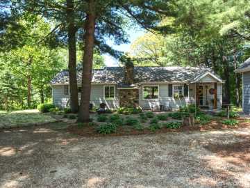 Eau Galle, WI: N467 297th Street