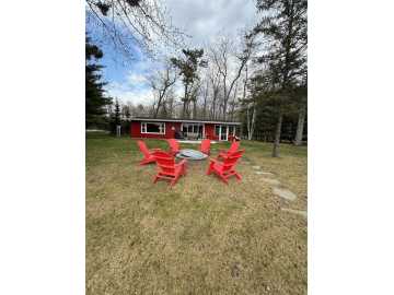 Hayward, WI: 9873 N Valien Avenue