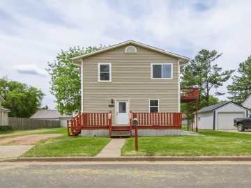 Stanley, WI: 332 Lincoln Street
