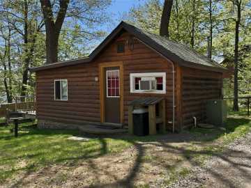 Hayward, WI: 7444 N Pats Landing Road