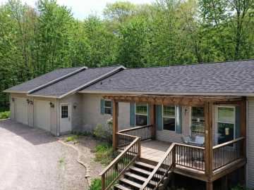 Fairchild, WI: W15501 US Highway 10 