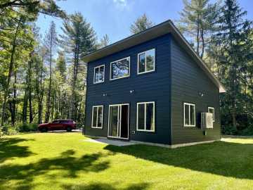 Augusta, WI: E23160 Gravel Pit Private Drive
