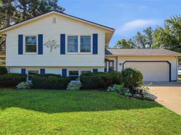 Eau Claire, WI: 3417 Locust Lane