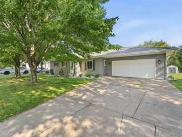Eau Claire, WI: 2624 Vine Street