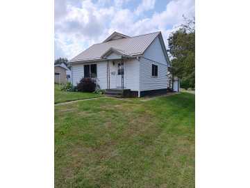 Bloomer, WI: 1514 6th Avenue