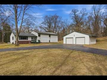 Eau Claire, WI: S8280 Lowes Creek Road