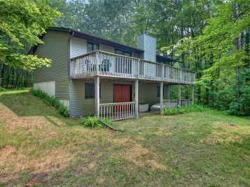 Trego, WI: W6151 River Road