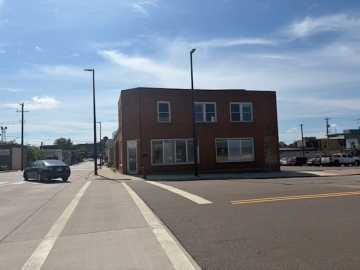 Eau Claire, WI: 423 Wisconsin Street