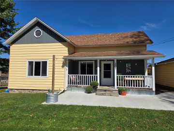 Neillsville, WI: 207 W 15th Street