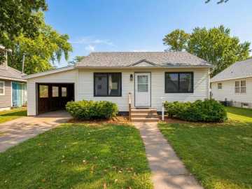 Rice Lake, WI: 207 Hatten Avenue
