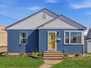 Bloomer, WI: 1616 Kranzfelder Street