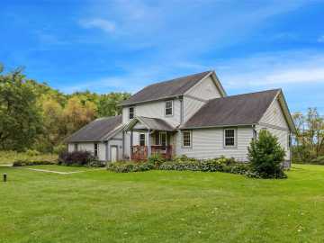 Osseo, WI: 11124 W Neperud Road