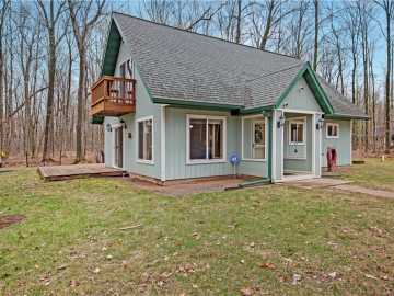 Hayward, WI: 15259W Circle Road