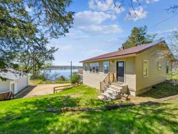 Alma, WI: 260 N State Road 35