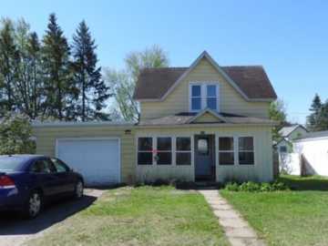 Augusta, WI: 818 W Main Street