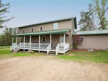 Clayton, WI: 642 4th Street