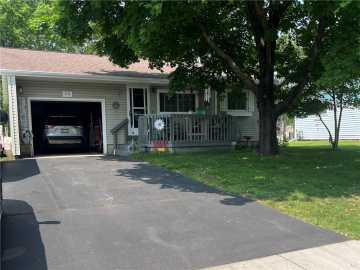 Eau Claire, WI: 3718 Riverview Drive
