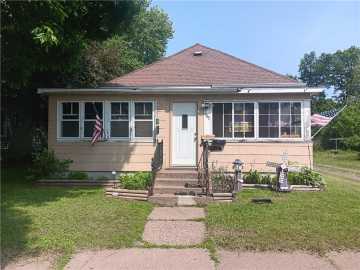 Ladysmith, WI: 905 E 1st S Street
