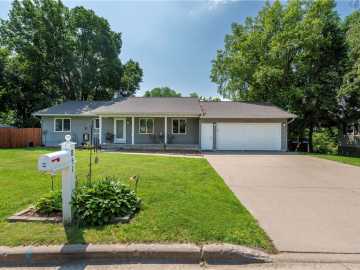 Mondovi, WI: 851 Highland Avenue