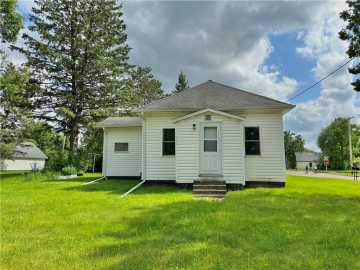 Cameron, WI: 1008 Ludlow Avenue