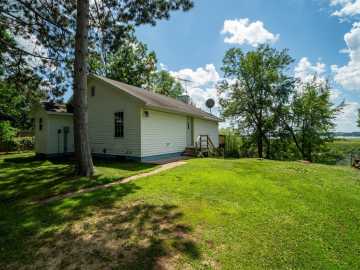Colfax, WI: 6754 E 870th Avenue