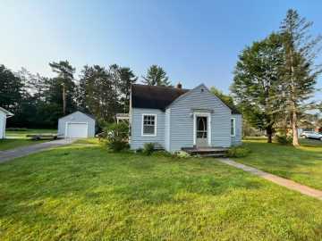 Hayward, WI: 16059 Johnson Street