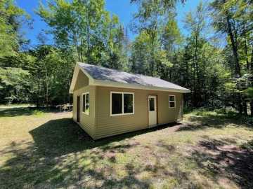 Couderay, WI: 6819 N Gardner Road