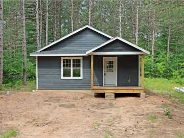 Danbury, WI: 28821 Setting Sun Court