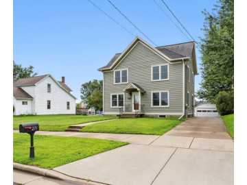 Mondovi, WI: 271 W Hudson Street