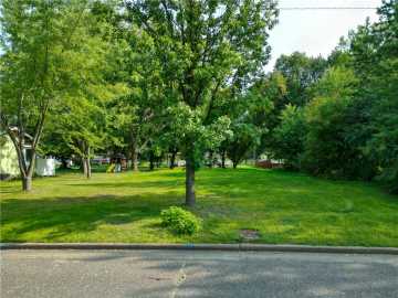 Cadott, WI: LOT 8 Stacy Court 