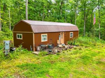 Springbrook, WI: N 6772 5th Street