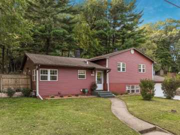Menomonie, WI: 603 15th SE Street