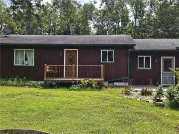 Trego, WI: 5634 W Snowmobile Rd 