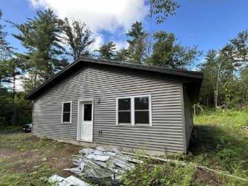 Cameron, WI: 1956 16th Avenue