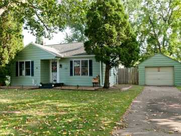 Cameron, WI: 402 Wisconsin Avenue