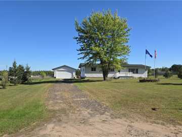 Minong, WI: 670 W Shell Creek Road