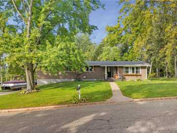 Black River Falls, WI: 1239 Harrison Street