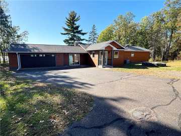 Trego, WI: W5937 Ross Road