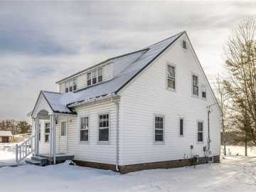 Merrillan, WI: 204 W Pearl Street