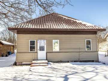 Black River Falls, WI: 123 S Roosevelt Road