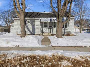 Chippewa Falls, WI: 528 W Elm Street